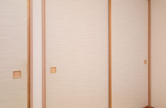 生活空間を豊かにする張り替え作業をいたします | 障子や襖に関する各種作業に対応する金沢屋 鎌倉店