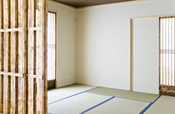 暮らしを豊かにする高品質な補修を葉山にて承ります | 障子や襖に関する各種作業に対応する金沢屋 鎌倉店